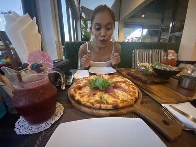 I will eat everything... 🤣🤪 https://t.co/yU2r7zMYyx<a href="/tag/girl"class="tags"><span>#girl</span></a><a href="/tag/sexy"class="tags"><span>#sexy</span></a><a href="/tag/perfect"class="tags"><span>#perfect</span></a><a href="/tag/shower"class="tags"><span>#shower</span></a>