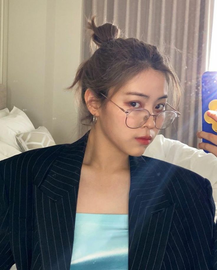 hiat. zelyn tweet media