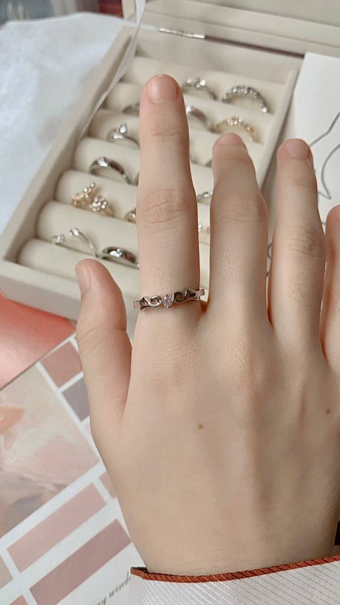 Adjustable Ring1 for RM25 free postage SemenanjungBuy more than 2 will get discountAdd box : RM3 Material : Copper