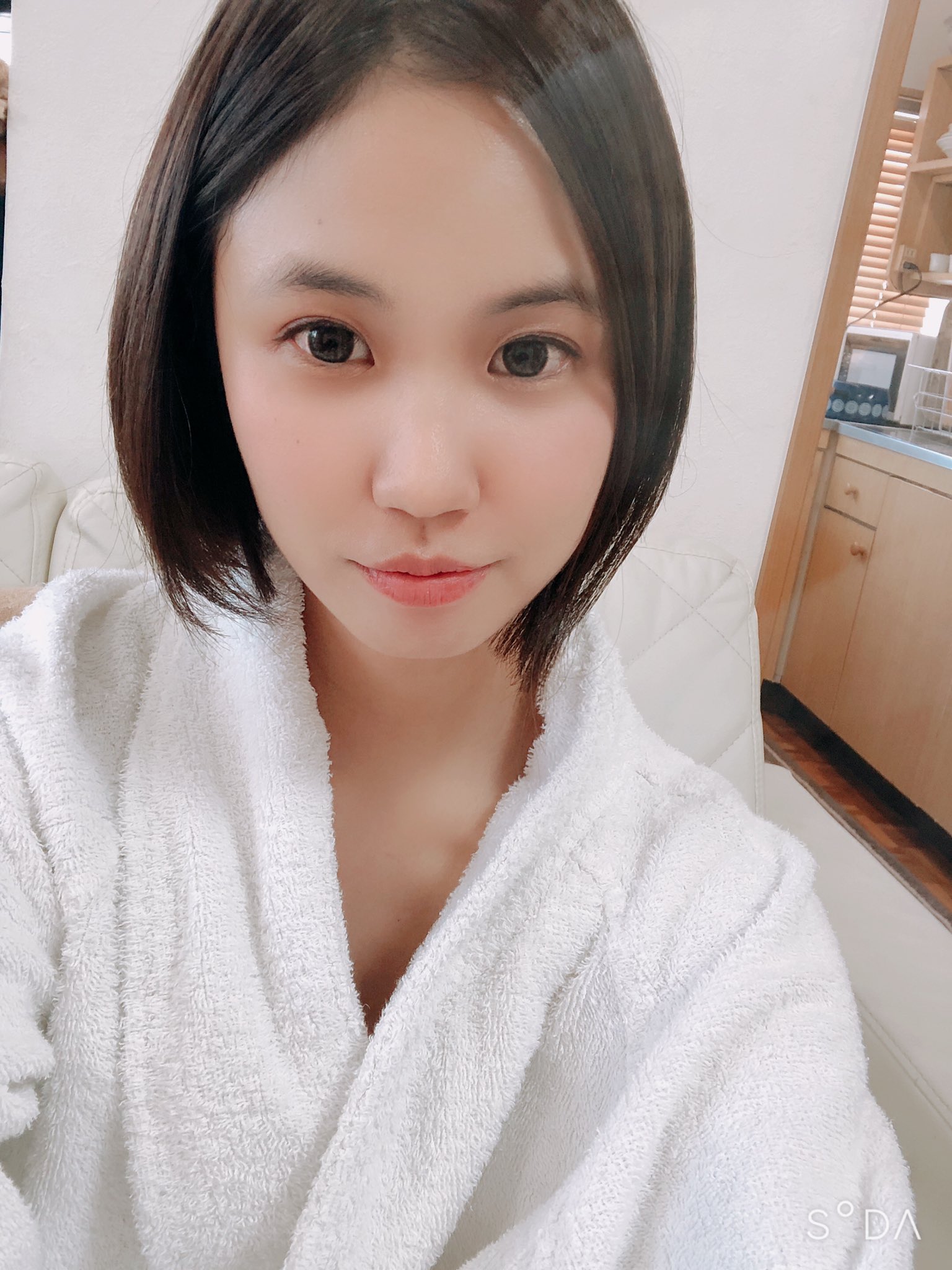 渚沢まゆ on X: 撮影ちうッ♥️♥️♥️ みんなは何してるの🥺🥺？ t.covprXutkaQu  X