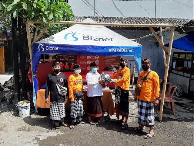 lanang_ku's tweet photo. @BiznetNetworks untuk pengajuan sposorship berupa payung/tenda seperti gambar terlampir bisa kirim kemana ya ? https://t.co/Fm4z3StaHJ