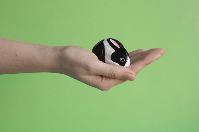 folksy's tweet image. Can we introduce you to our fabulous new featured maker Annie Stothert - an amazing artist based in East Yorkshire who creates delightful decorations inspired by nature, folk art and the seasons, all made using traditional paper mache techniques. 

blog.folksy.com/2021/03/15/ann…