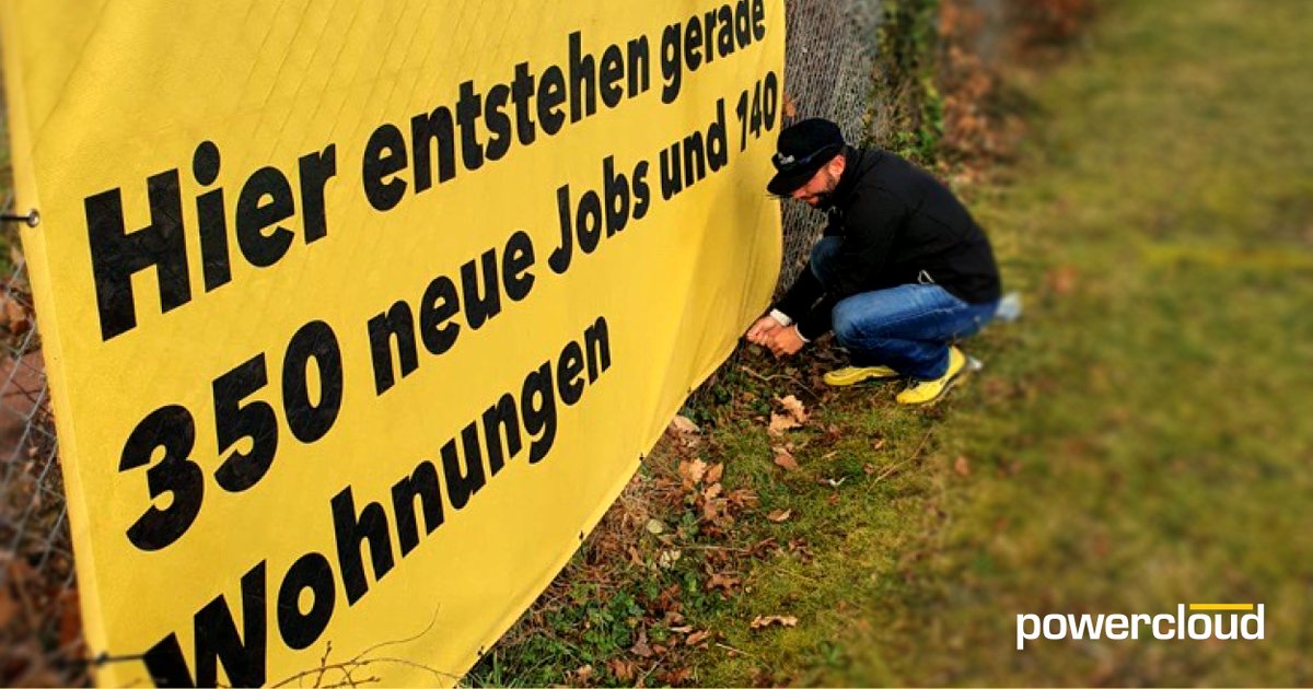 Unser CEO Marco Beicht gestaltet den Bauzaun unseres neuen #itcampusachern: Arbeiten und Leben topmodern und ökologisch kombiniert. Bald geht es los! Mehr Infos unter bit.ly/3rMADU5