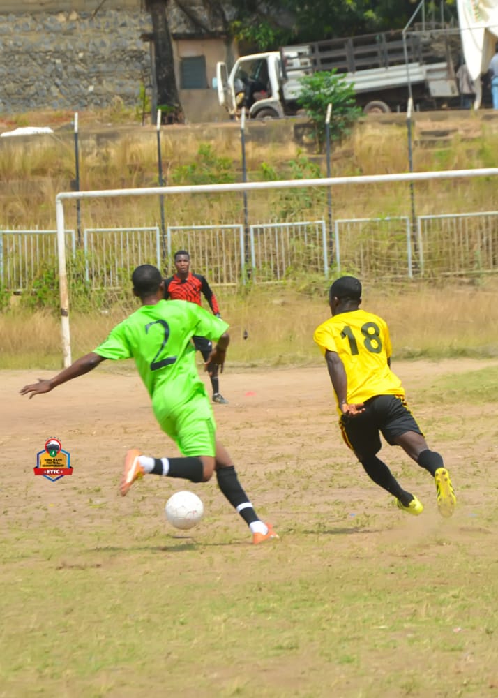 EYFCCup's tweet photo. 🤍💜 Actions from the Lantoro Derby last weekend 🤍💜 
When MABAK FC slugged it out with SACRED HEART HOSPITAL FC @sacred_fc
                #2021EYFCCup https://t.co/JBz6zndrt2