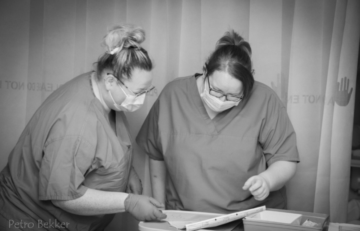 CriticalCareWWL's tweet photo. Day 48 sharing our ICU journey

"teamwork"

Photos courtesy of @BekkerPetro https://t.co/ea9B8nsmg1