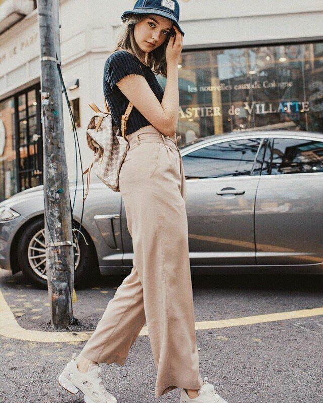 machiattochizi's tweet image. ❛❛ hai, I'm new to #studytwt
mau cari moots buat belajar bareng &amp;amp; berbagi materi ᐢ • ˕ • ᐢ

•.̇🎨about me :
. she/her ˖𓂅:
. call me liz ˖𓂅:
. 10th grade (ipa) ˖𓂅:
. indonesian ˖𓂅:

 Ꜥꜥ ֶָ֢┊ ↻៸៸ ♡ or rep if u wanna be moots !! &amp;lt;3
#studytwt #AMBISVERSE