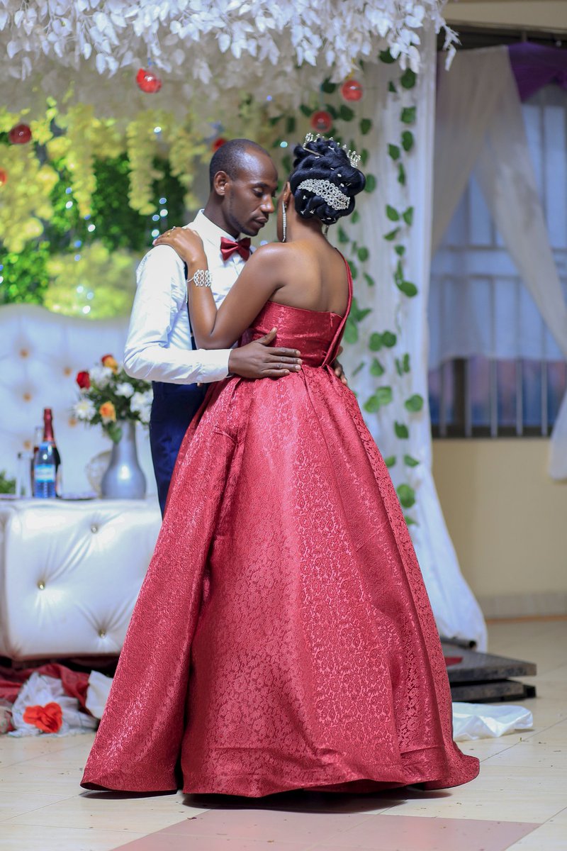 Safari_HilaryB's tweet photo. In need of photography or videography of any function.. we are ready to give u the best touch of ur memories.. #vividBlissmedia 0701030812/0781767970 https://t.co/WYZua8gh0l
