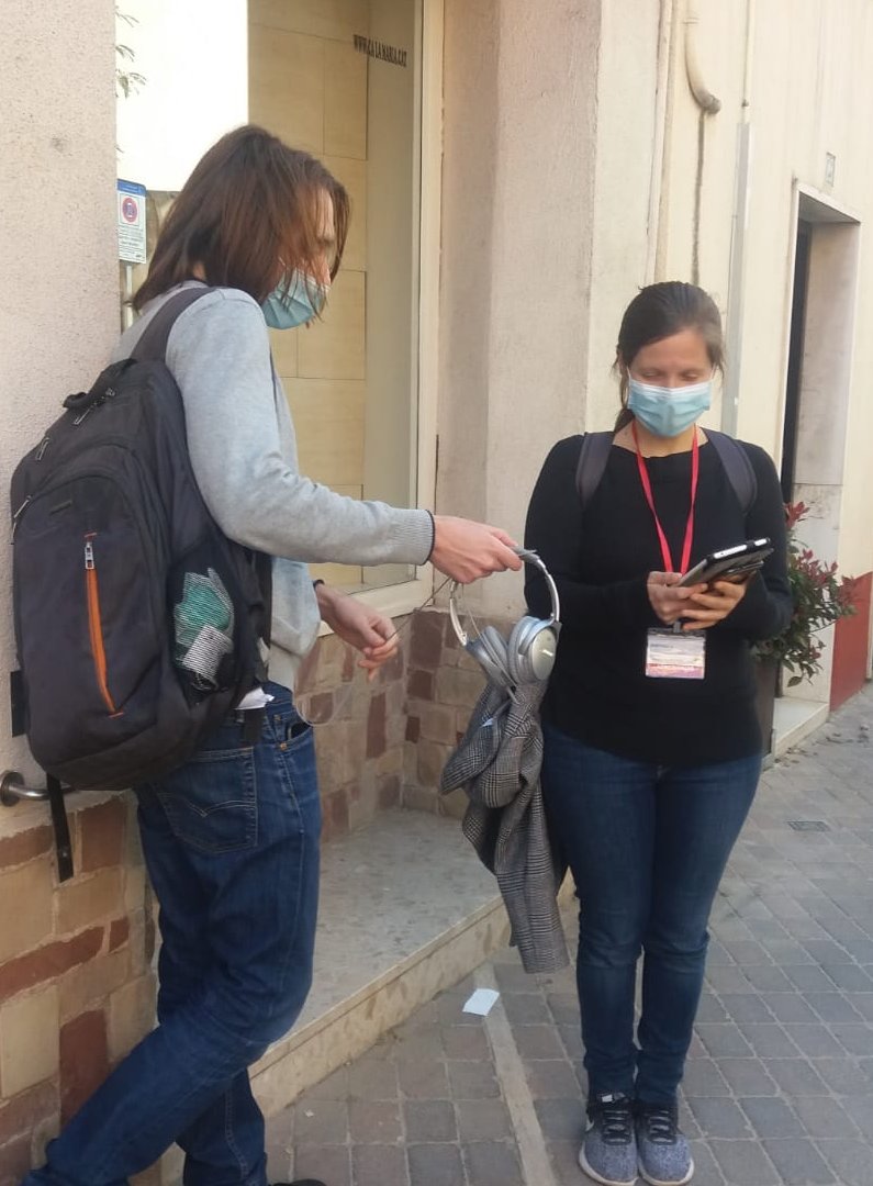 AjTorrelles's tweet photo. Uns 50 joves van participar aquest cap de setmana en el procés participatiu per a decidir a què destinar 30.000 euros del pressupost municipal. Els dies 5 i 6 de març responsables del procés van passejar pel poble informant i animant el jovent a fer-hi les seves aportacions. https://t.co/VHQYxMZtXq