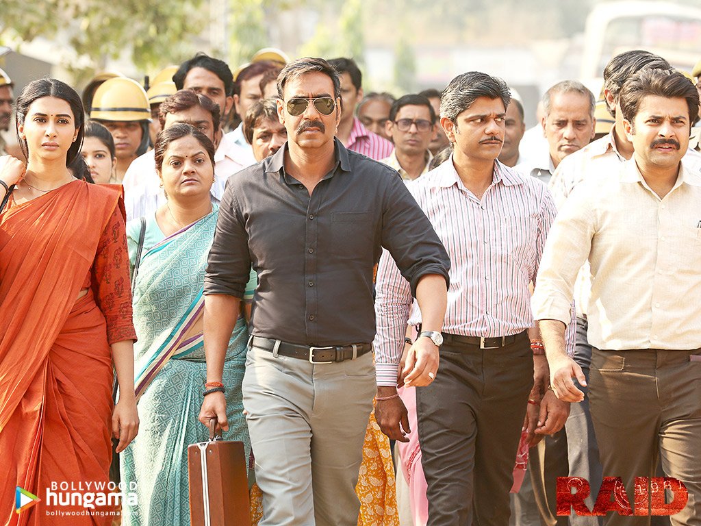 BigAdianPabitra's tweet photo. #3YearsOfRAID Best and My Favorite Film of Ajay sir ✊
Main sirf sasural se hi shaadi wale din khali haath lauta tha varna jiske ghar subah subah pahuncha hoon kuch na kuch nikaal kar hi laya hoon
@ajaydevgn @Ileana_Official I'm waiting to see this pair again in onscreen ❤ https://t.co/BYwR8u1yEM