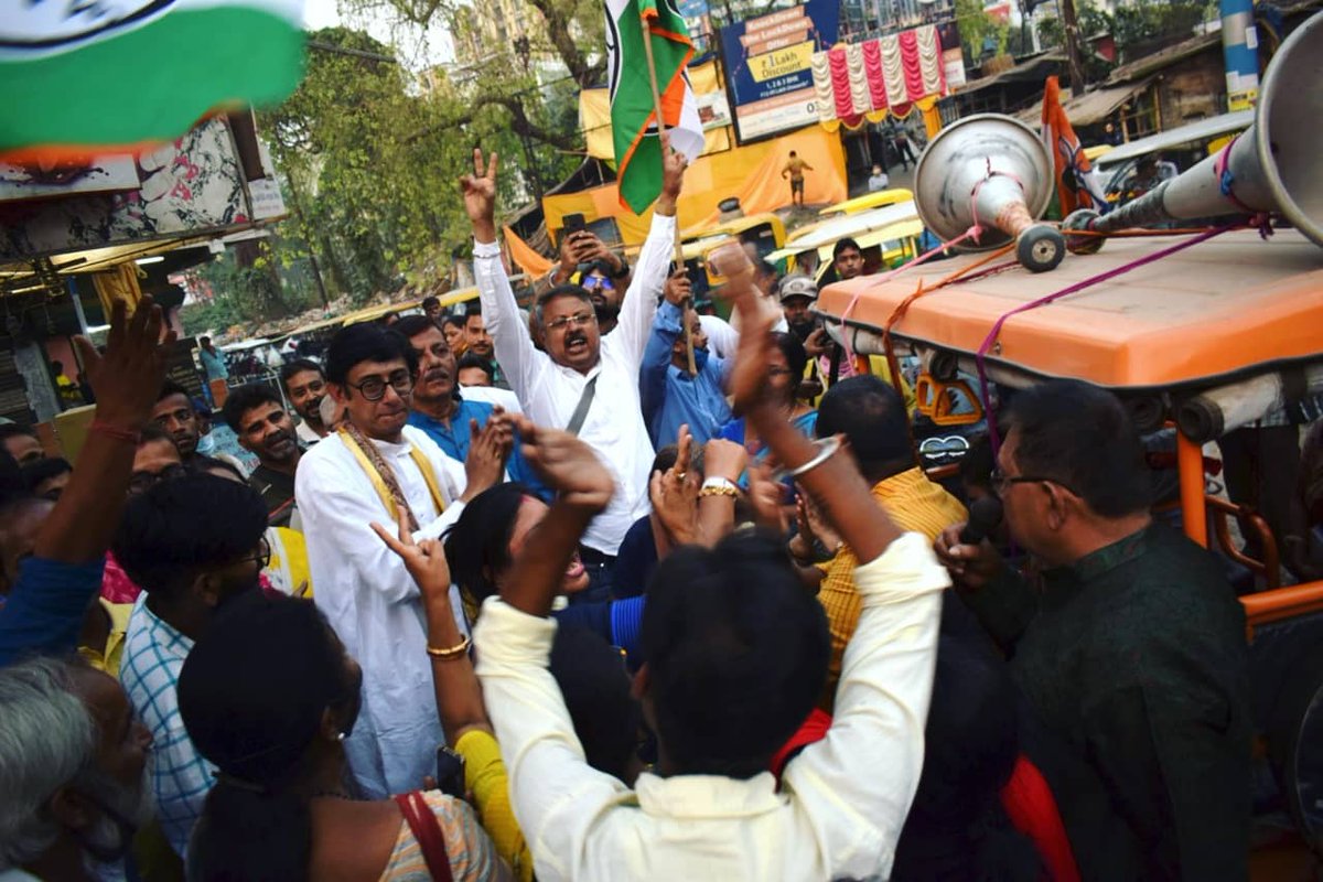 MullickKanchan's tweet photo. নবগ্রাম কোন্নগরে পথযাত্রা ।
15.3.2021
#JanataExpress
#banglanijermeykeichay
@BanglarGorboMB
@MamataOfficial
@abhishekaitc https://t.co/rWP3R7flb1