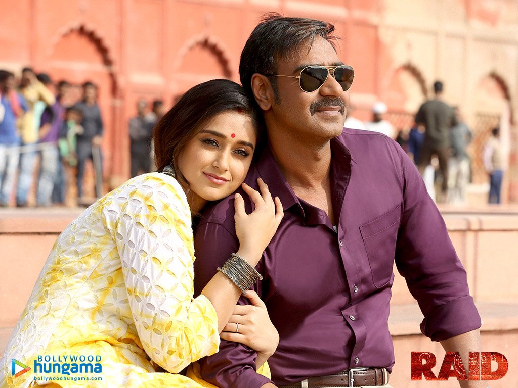 BigAdianPabitra's tweet photo. #3YearsOfRAID Best and My Favorite Film of Ajay sir ✊
Main sirf sasural se hi shaadi wale din khali haath lauta tha varna jiske ghar subah subah pahuncha hoon kuch na kuch nikaal kar hi laya hoon
@ajaydevgn @Ileana_Official I'm waiting to see this pair again in onscreen ❤ https://t.co/BYwR8u1yEM