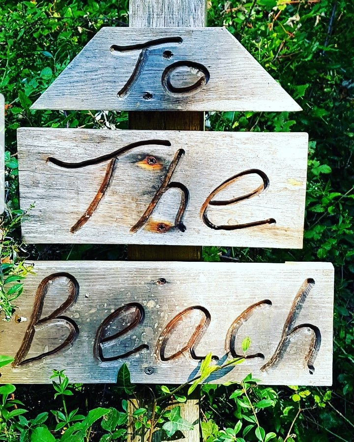 washedashoreiw's tweet photo. Good Morning to you all π
What better way to start the day than off TO THE BEACH π
#beach #offtothebeach #seaglass #driftwood #IsleofWight #washedashoreiw https://t.co/XSDR0D4vRT