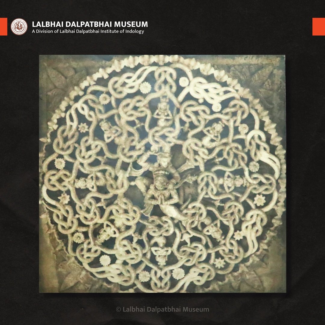 ldmuseum's tweet photo. Ceiling decoration of a temple, probably from Rajasthan, 
Photographer: Jagan V Maheta
Year of photograph: Not Known
Collection: Lalbhai Dalpatbhai Institute of Indology (housed in Lalbhai Dalpatbhai Museum)

#photographycollection #photographoftheday #templearchitecture https://t.co/wHyFexVEa9