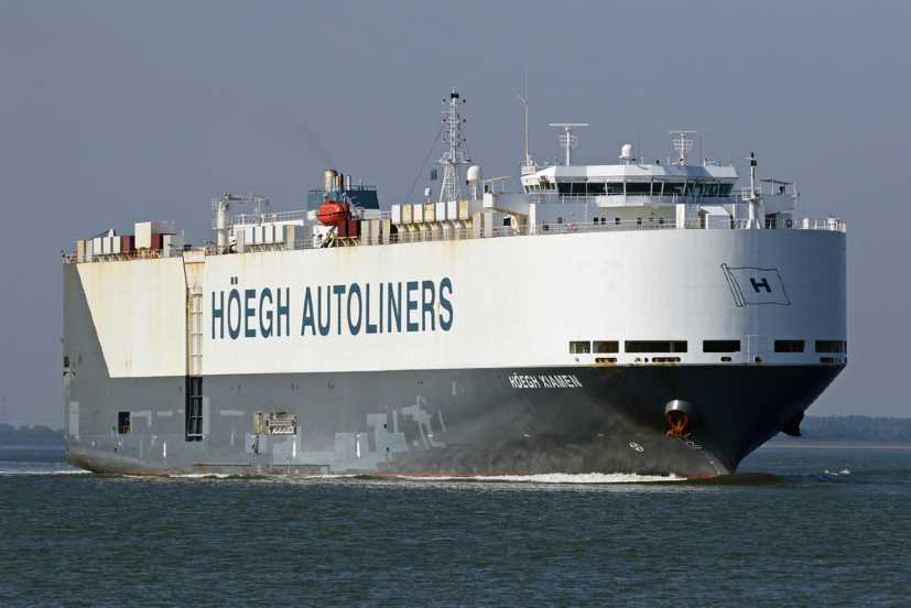 IntlFinanceMag's tweet image. #HoeghAutoliners announces new service connecting #Sweden to #Oceania

#Shipments from Gothenburg will include cars, heavy vehicles, construction equipment
Read More: bit.ly/3rQSWaQ

#InternationalFinance #Ports #Shipping