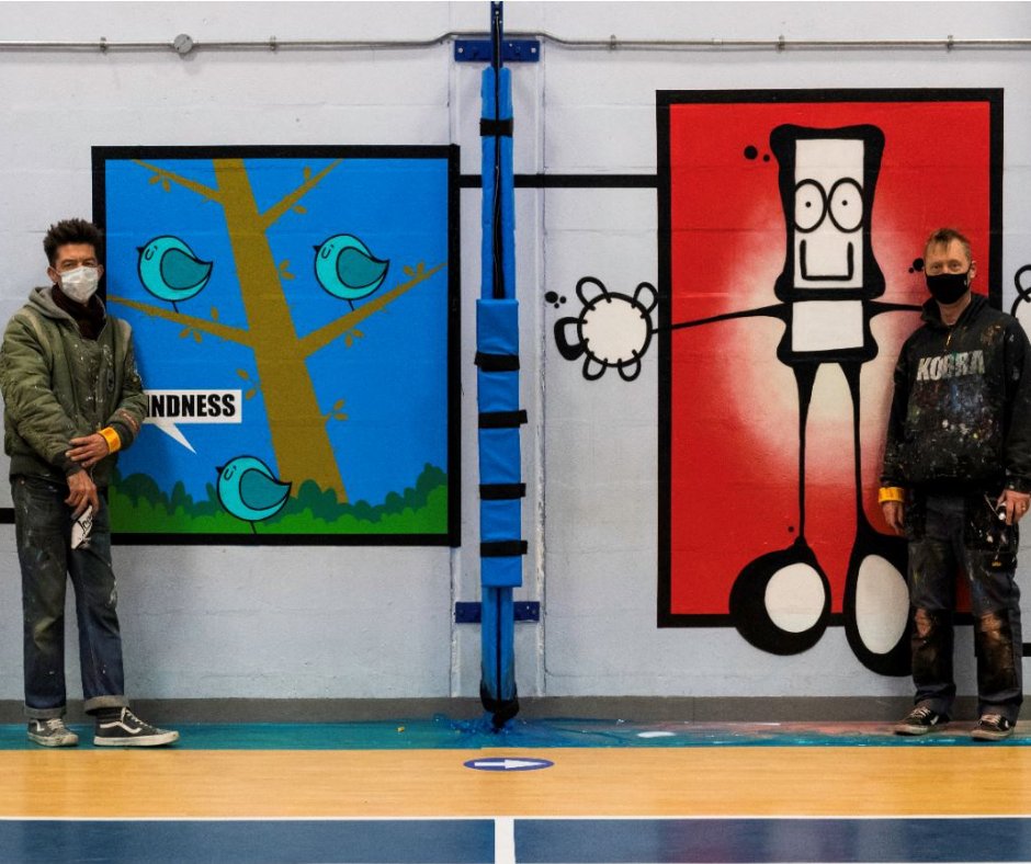 portsmouthtoday's tweet photo. For #WorldSocialWorkDay, @MyDogSighs and Fark have listened to care leavers, social workers and centre users for a new mural at the Charles Dickens Centre to celebrate the profession. Read more: https://t.co/milIE2huWw #WSWDPortsmouth https://t.co/SsQb2WC92R