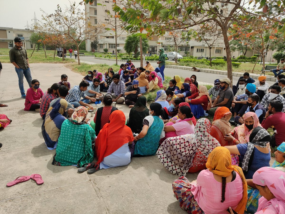 Jaxy_Quantum's tweet image. Students of @IiserMohali in support of #workersprotest. Come and join us for lunch at basketball court to show support for the ongoing protest.
#rojgardo #workersunion @iisermalumni