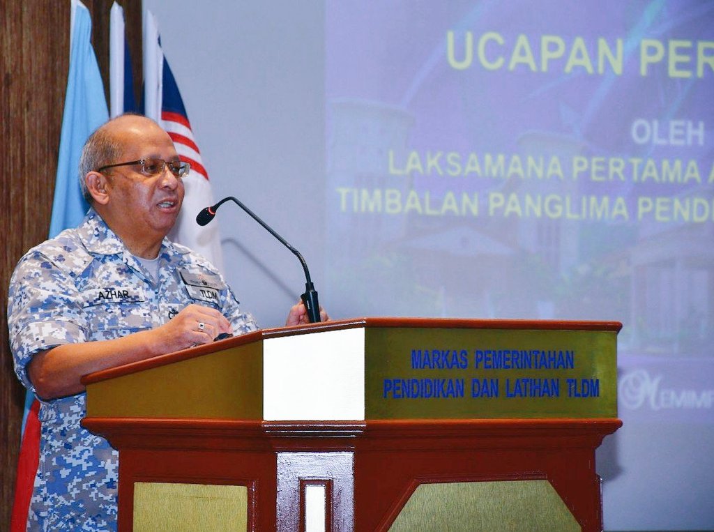 KD SULTAN IDRIS I tweet media