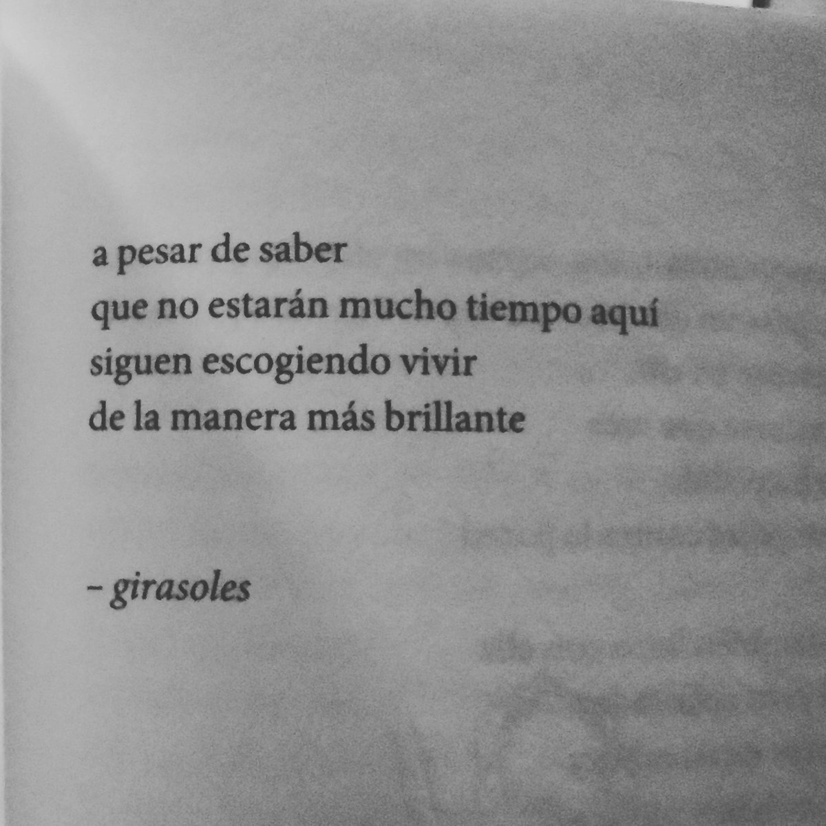Laucoachlp's tweet photo. ¿Y tú, vives de la manera más brillante?
Si no es así,
¿A qué esperas para brillar?
#coaching #coachingdevida #coachingemocional #pnl #vivir #brillar #actitud #aprovecharlavida #disfrutar #noteapagues #vivedelamaneramasbrillante #crecimientopersonal #inteligenciaemocional https://t.co/jtKBMTID8z