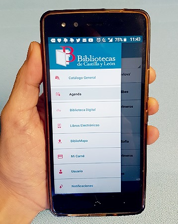 casaconchas's tweet photo. El carné en el móvil ¿cómo? con la nueva versión de #BiblioJCYL, la app de las #bibliotecas de CyL. Las renovaciones y reservas y todo lo que pasa en tu biblioteca y mucho más en una sola aplicación. En Google Play y Apple Store la encontrarás. Más info: https://t.co/J4OvkVWJT1 https://t.co/R3Elf2g89M
