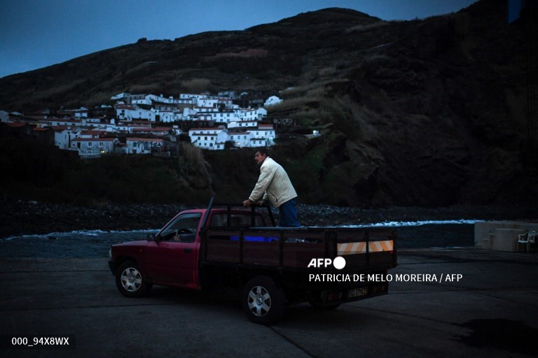 AFPphoto's tweet photo. Jabs in isolation: How a remote Portuguese island dodged Covid
https://t.co/sNsQFoSB18
 📸 Patricia De Melo Moreira #AFP https://t.co/0ztWNlIW8H