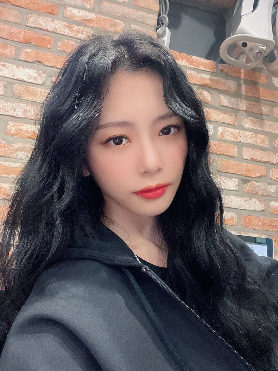 she’s so gorgeous