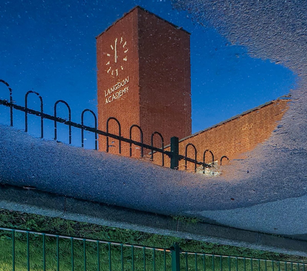 Another stunning photo taken by Mr Chakraborty #langdonmoments #langdonreflection