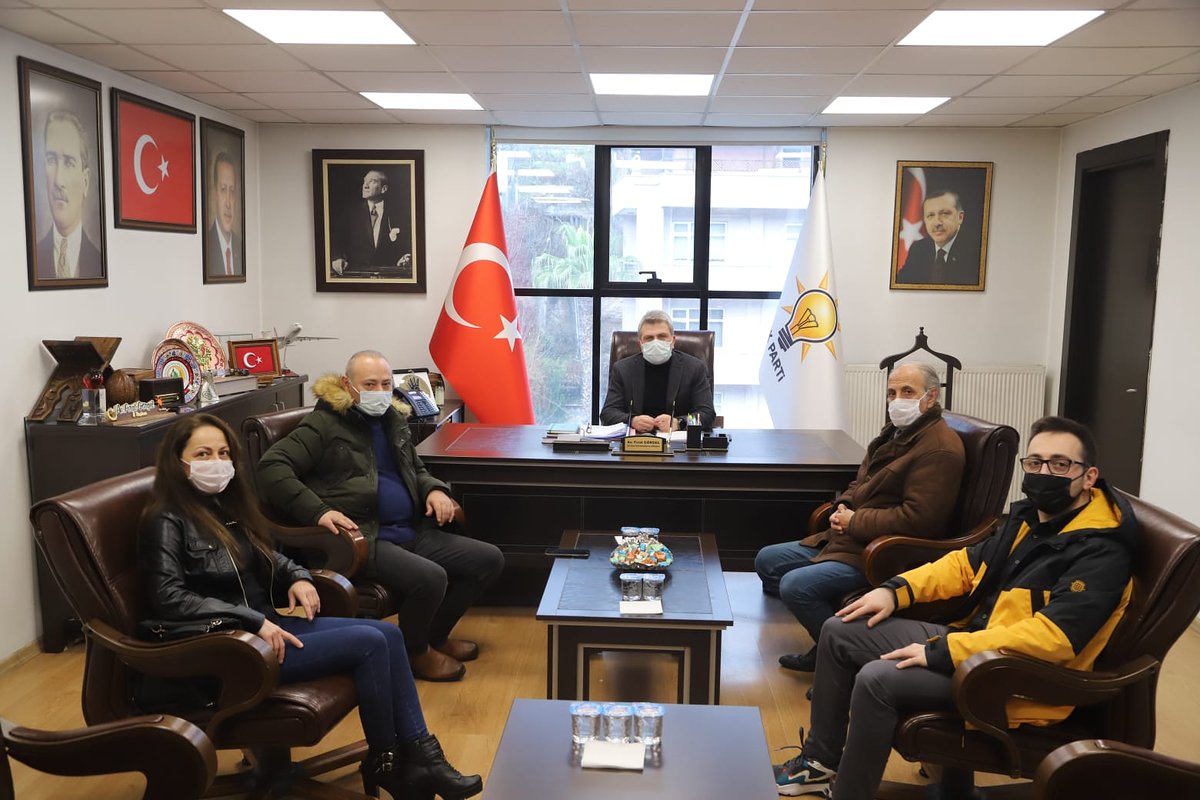 AK Parti Kahramanmaraş İl Başkanı Fırat Görgel ve İl Tanıtım ve Medya Başkanı Hakan Kiraz'ı ziyaret ettik. 

Hoş sohbetleri ve misafirperverlikleri için teşekkür ederiz.