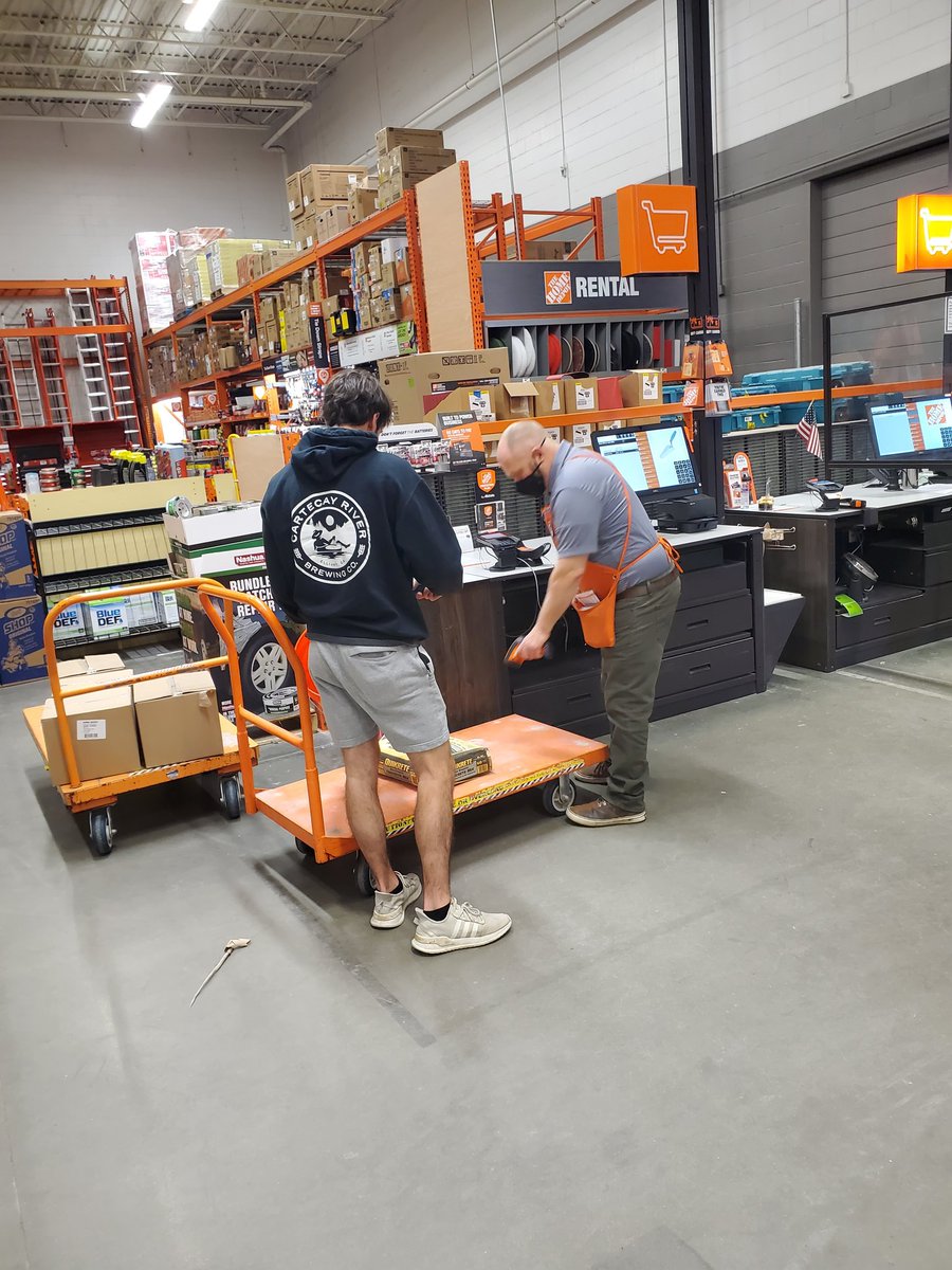 Sarah Hall tweet media