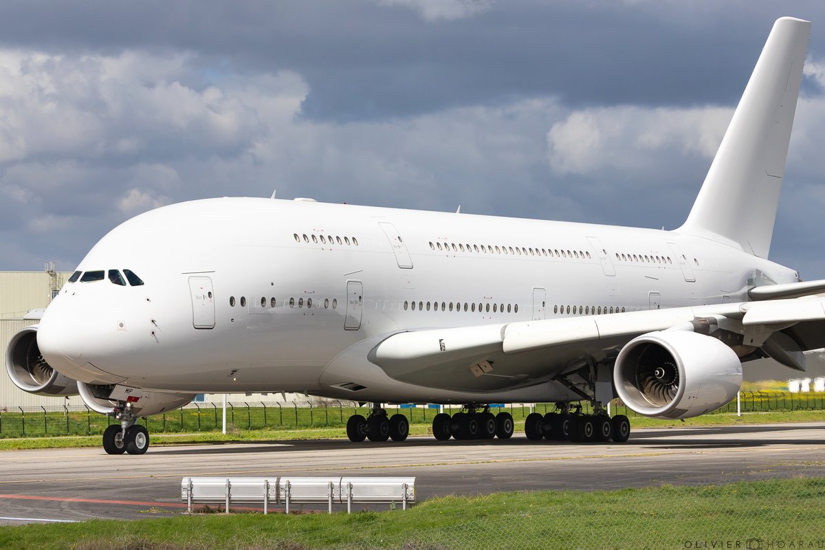 OlivierHoarau's tweet photo. ✈️This morning an #A380 took off from @aeroport_tls for @AeroportLourdes 🛫 Hope we will see you in the sky again #9hmip 💪✈️
#Airbus #Avgeek #Takeoff #Aircraft #Wemakeitfly #Wemadeitfly #Flya380 #Toulouse #Airport #Tarbes https://t.co/sJogU8UMCs