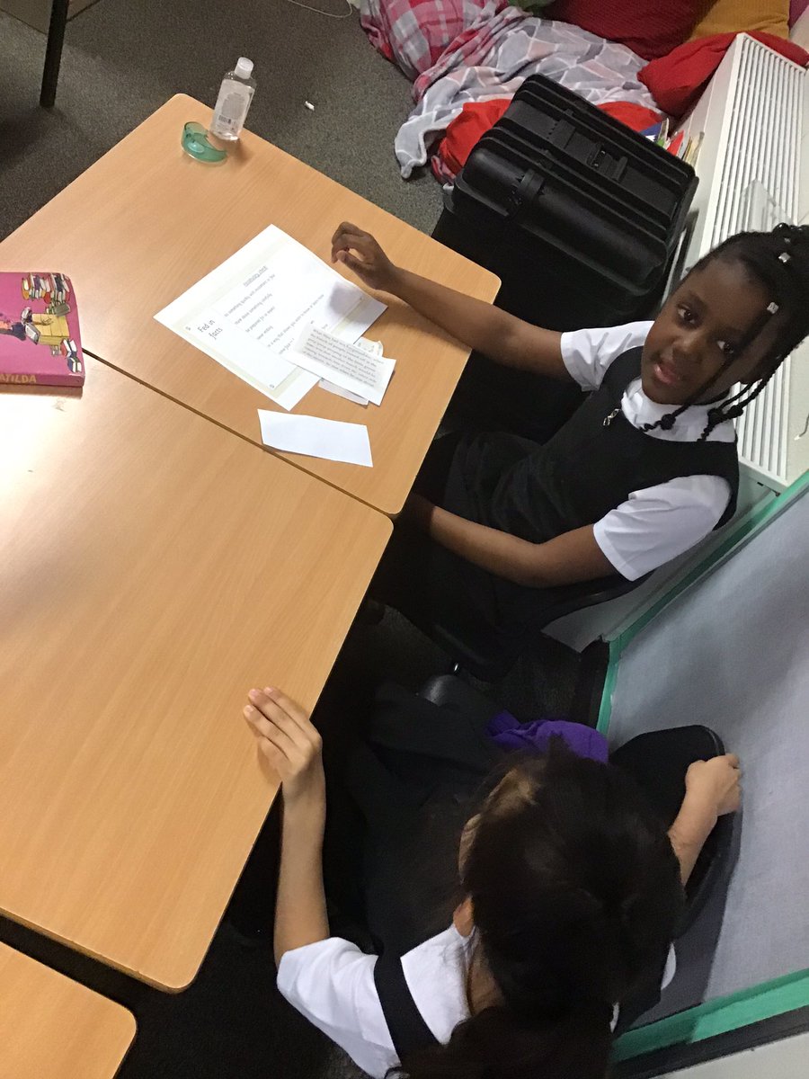 FreeholdC's tweet photo. Year 2 have had some brilliant discussions in Reading - we used clues in the text to suggest the meanings of word and built on what our friends said. #fedinfacts then allowed us to learn the correct meaning 🗣👍🏽 @voice21oracy @FocusTrust1 #caredarefairshare #oracy https://t.co/AecPtRUzJ4