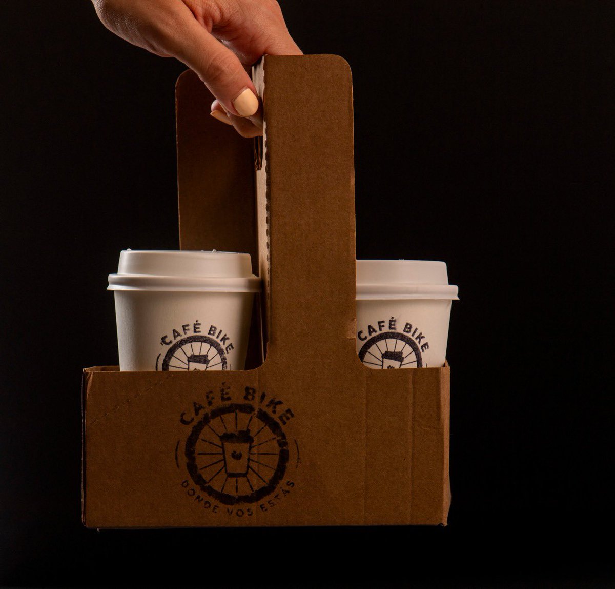 cafebikepy's tweet image. Te preparamos tu café para que lo puedas transportar con la mejor comodidad 🥰 porque para nosotros, lo importante sos vos y como te sientas con nuestra atención ❤️
#HumanFriendly 

¡Te esperamos de 15:30hs a 20:30hs en la Costanera de Asunción! 🙌🏻
.
.
#parallevar #coffee #py