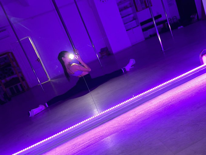 meet me on the dance floor 💋 https://t.co/rsLs2WPzze