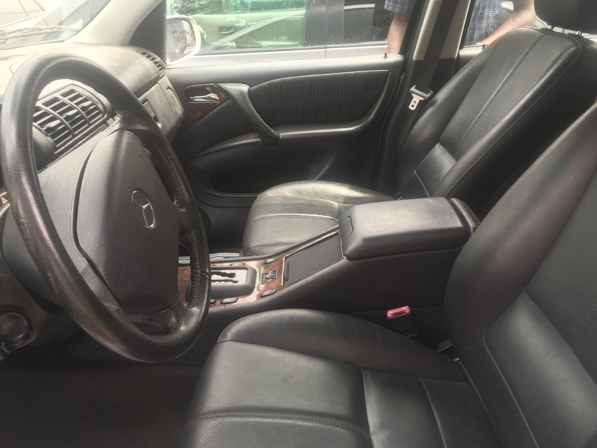 OrcbLimited's tweet image. ML270 02 model Tokunbo, price: 3.2m but negotiable, if interested call 08180910184