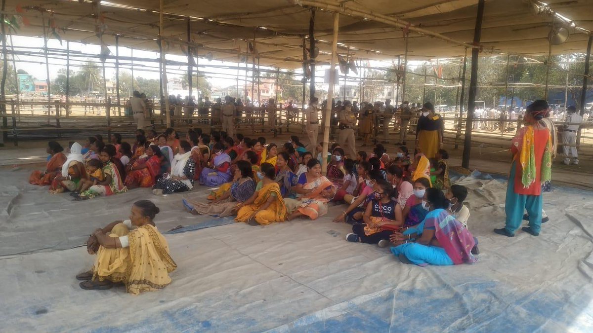 MahadevSarkarWB's tweet photo. No Crowd in Today's Mamata Rally Bankura https://t.co/cI8gSmM5HF