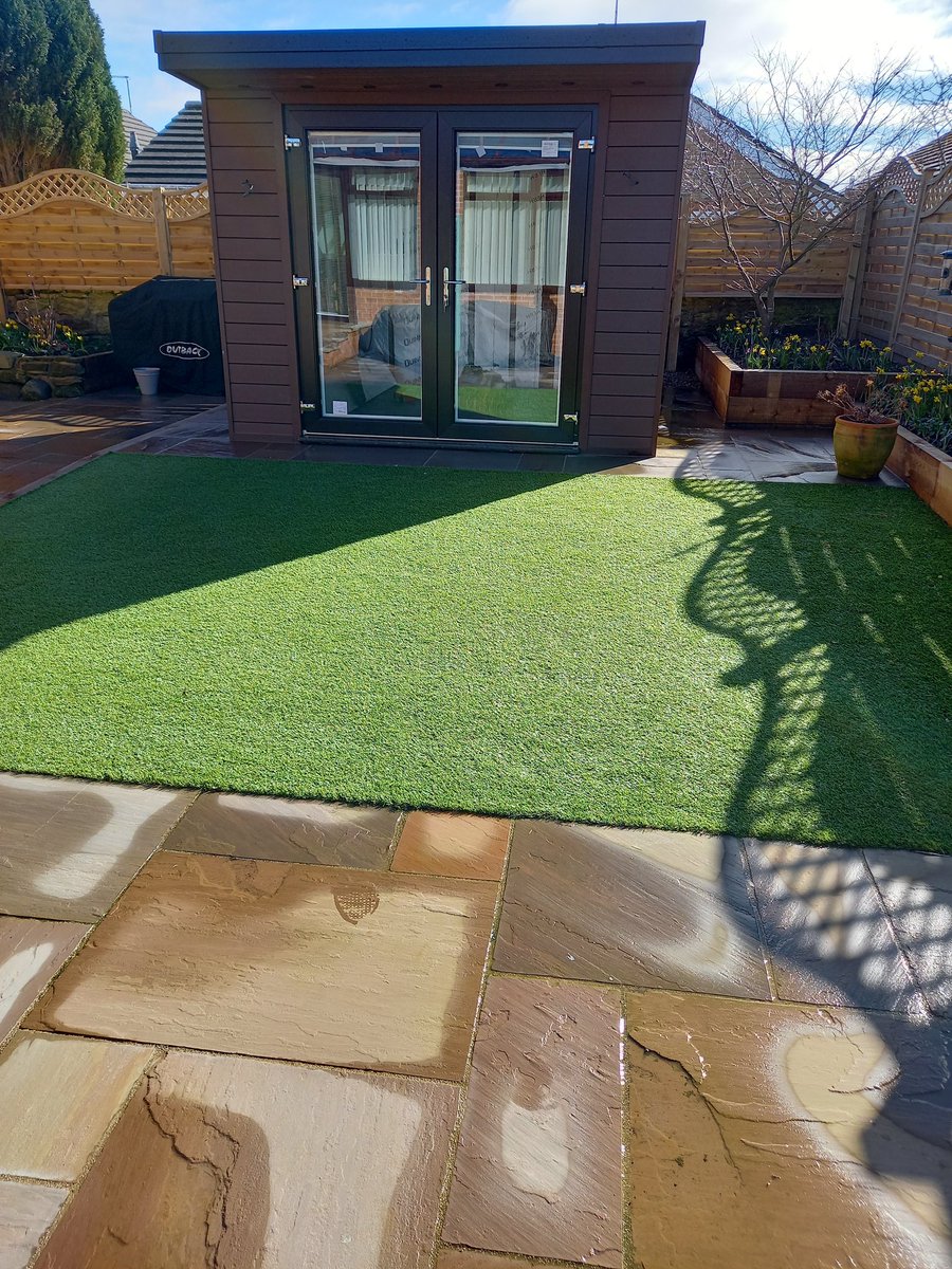 Plants &amp; Paving company have nearly completed this lovely garden building which will compliment the <a href="/natural_paving/">Natural Paving</a> Lakeland paving and artifical grass by Luxigraze beautifully.