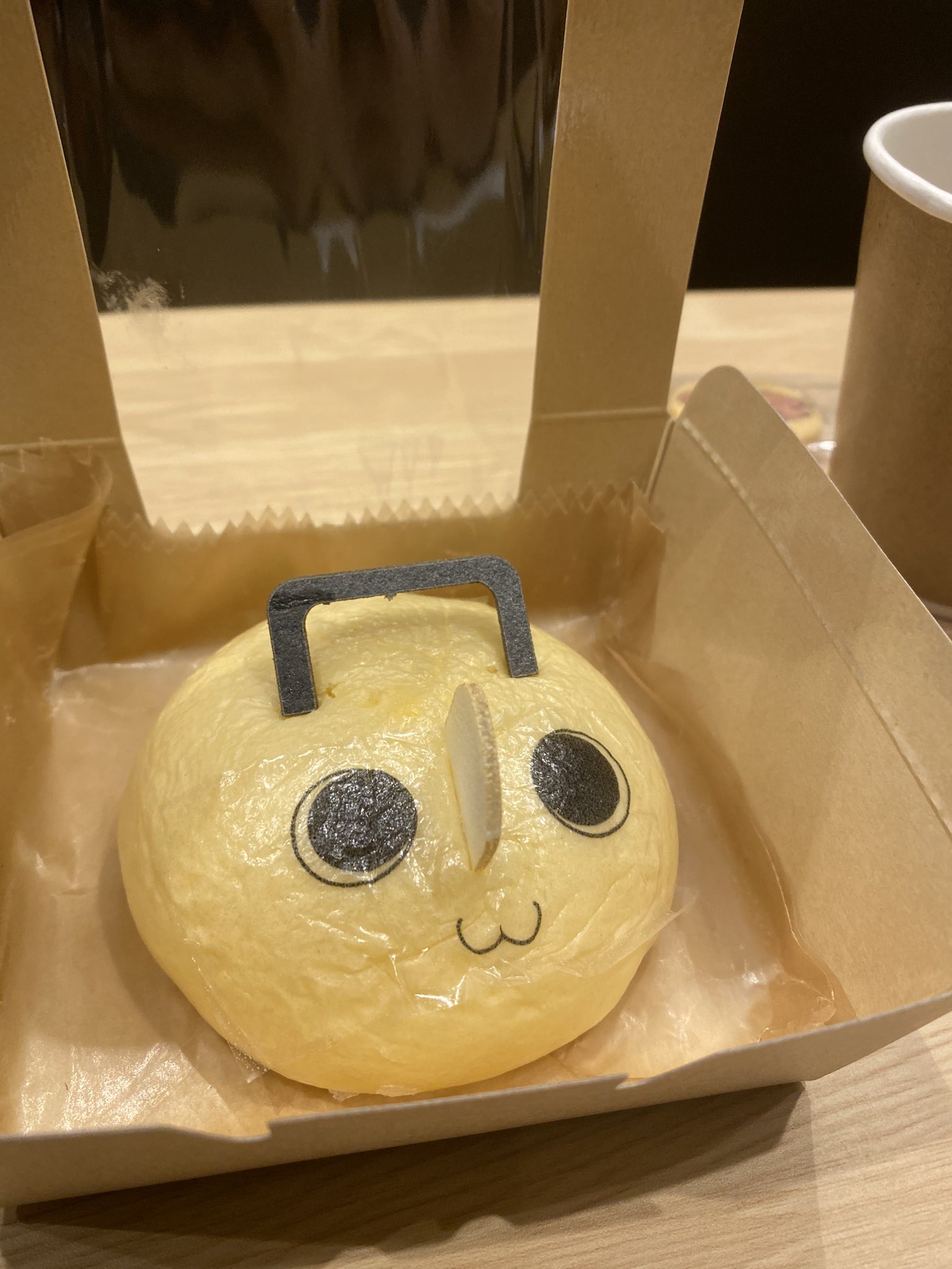 林士平 りんしへい チェンソーマン とアニメイトさんのコラボカフェの試食に藤本先生と伺いました ポチタまん 頂きました その場で全メニューを見させて頂きました これは かなり楽しいです メニューや詳細は 予約が必要のようなので