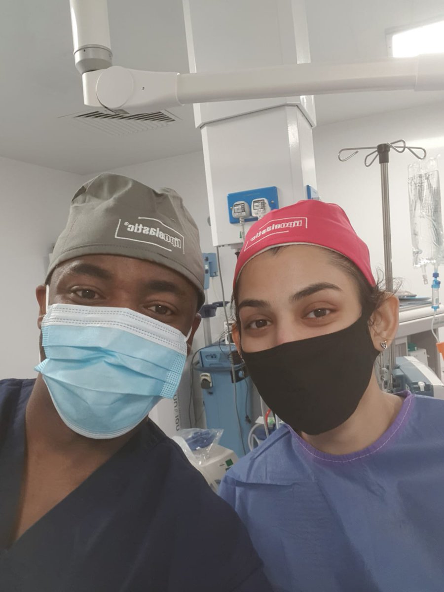 manchesterhospi's tweet image. MPH theatre team are all ready to help another patient achieve the desired results. Thanks to lipoelastic
.
.
.
#manchesterprivatehospital #mphteam #lipoelastic #privathospital