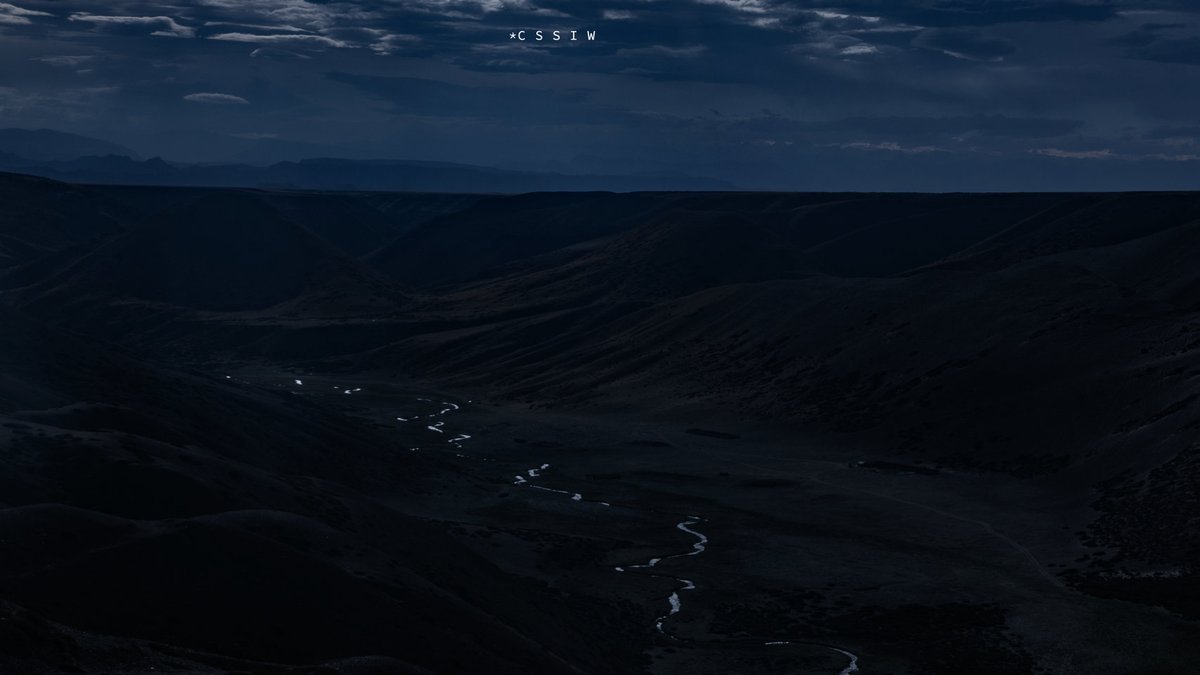 这个世界其实很大，所以希望你的世界不只有喜欢的人，还有你热爱的一切。