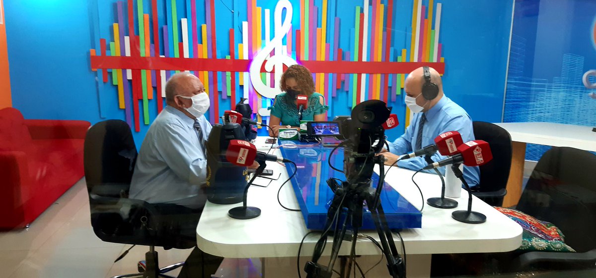 visionoficialok's tweet photo. Estamos hasta las 8.30hs haciendo #VisiónClara con toda la información que buscas a primera hora del dia! Conducen @Jei_Antar #RubenDavalos #AlvaroBoggino https://t.co/sVNdNbqlhD