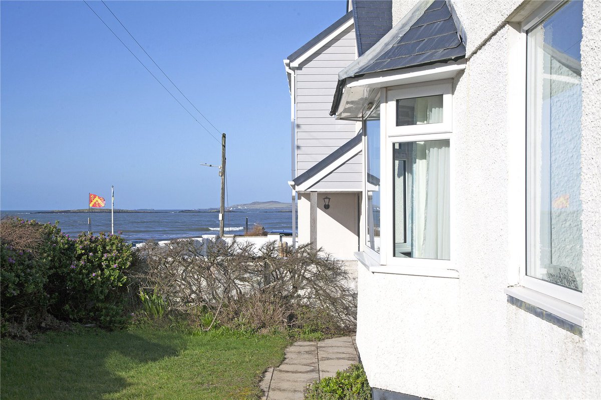 After a flurry of activity Annedd Wen in #Rhosneigr #Anglesey is now #UNDEROFFER!

If you're thinking about #marketingyourhome we'd be delighted to help. Contact our #Chester team: jackson-stops.co.uk/branches/chest…

#welshproperty  #coastalproperty #angleseyproperty