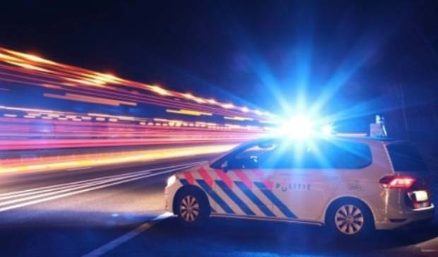 ,#Schildernieuws  De politie heeft zondagavond twee personen uit Bennekom aangehouden in verband met het spuiten van graffiti. . #Verf #Graffiti.