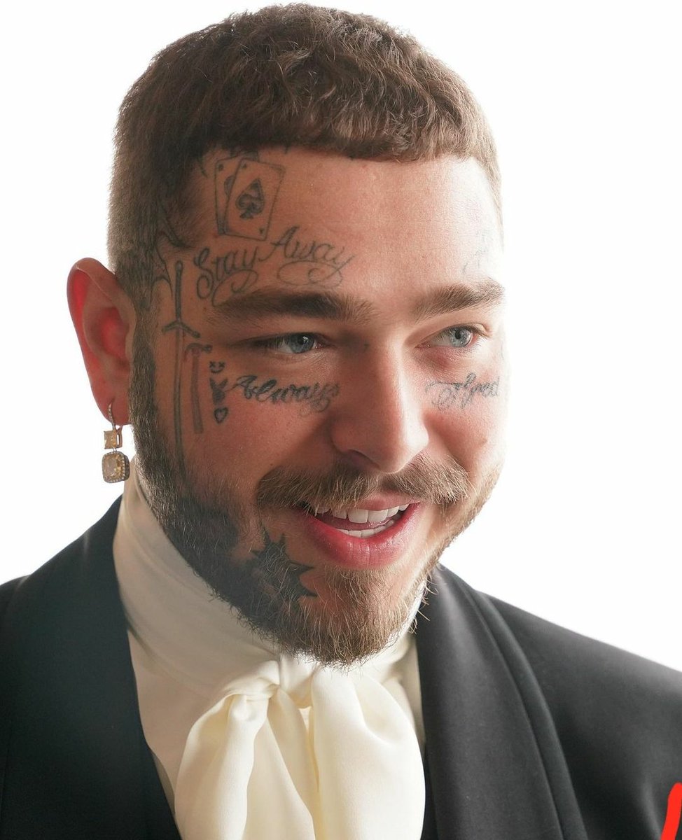 PostingPosty's tweet image. 🖤