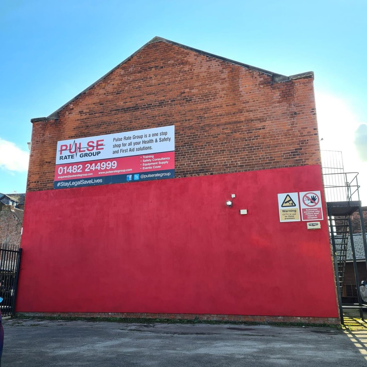 We’re teaming up with <a href="/comicrelief/">Comic Relief</a>, <a href="/CrownTradePaint/">Crown Trade Paints</a> &amp; <a href="/Sandtex_UK/">Sandtex</a> today to paint 2 large murals in Hull for Comic Relief. The base coat is down. Thank you to <a href="/pulserategroup/">PULSE RATE GROUP</a> for the spot. The pieces should be finished by the end of today.
