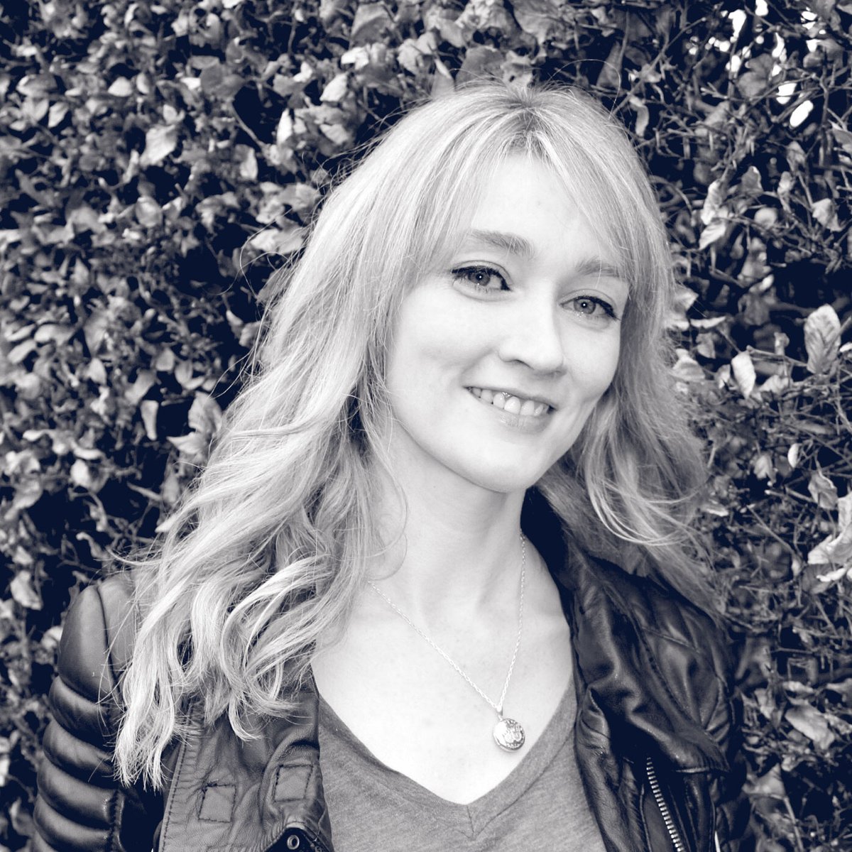 .<a href="/FarshoreBooks/">Farshore</a> bags two new middle-grade books from <a href="/JenniferKillick/">Jennifer Killick</a>, starting with Dread Wood, with the publisher promising that readers will be "delighted and terrified in equal measure"! See more: bit.ly/3vD12pV