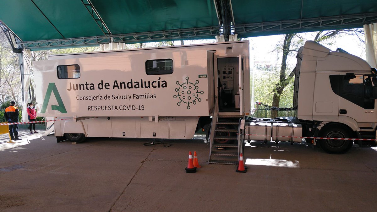 Hoy la Unidad Móvil  #Covid_19 de <a href="/saludand/">Consejería de Salud y Consumo</a> viaja a #Teba, donde se está realizando el cribado de la población, con la colaboración del <a href="/Pc_Teba/">Protección Civil de Teba</a> y <a href="/ConoceTeba/">#ConoceTeba</a> #COVID19