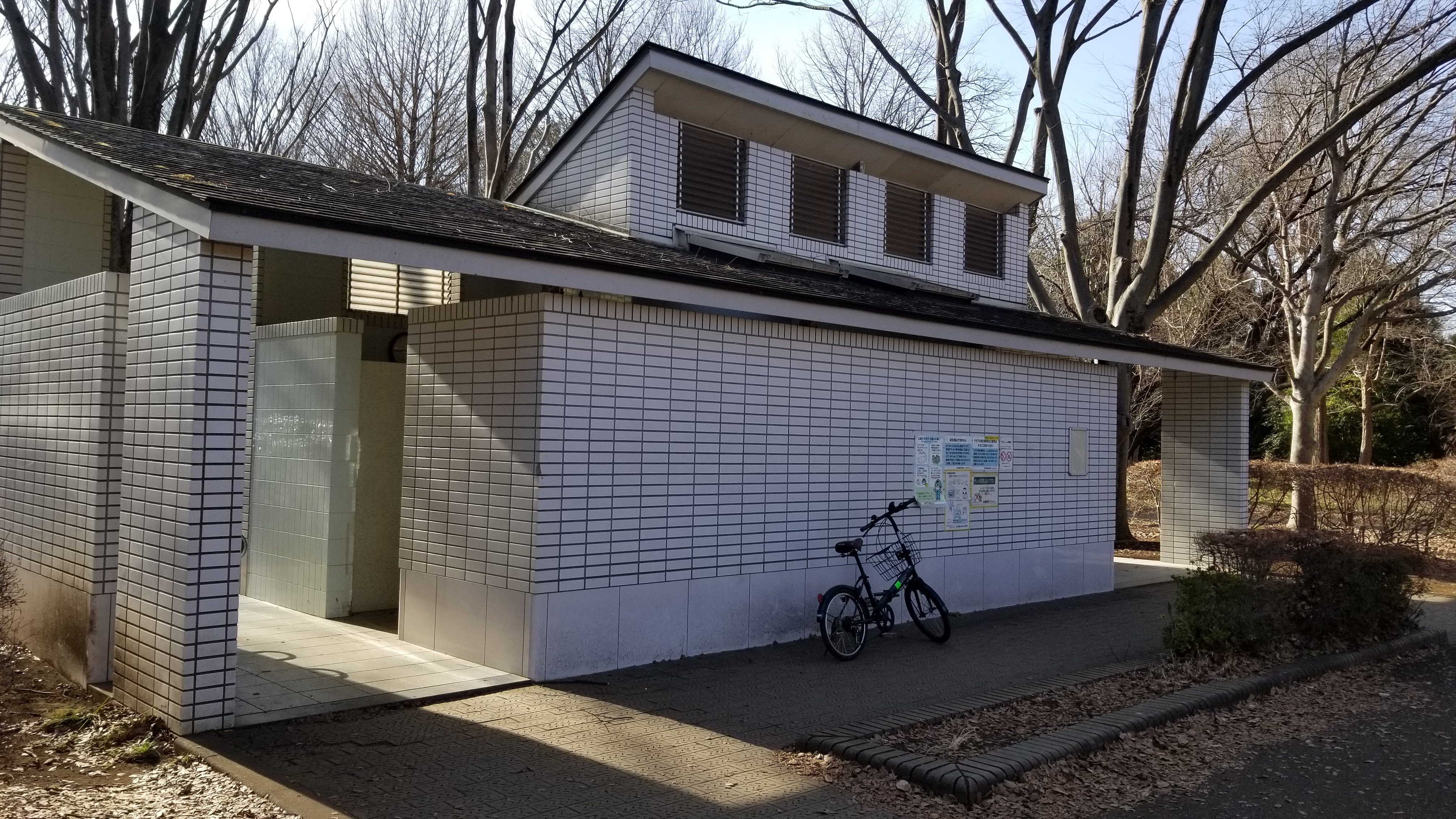 ট ইট র 三浦靖雄 登録663号は神代植物公園の自由広場内トイレにある 犬のフンは持ち帰りましょう のお願い 使用しているのはただの犬の散歩 ではなく 犬の多頭飼い の素材 この三鷹周辺らしいスタイルです いらすとや いらすとやマッピング