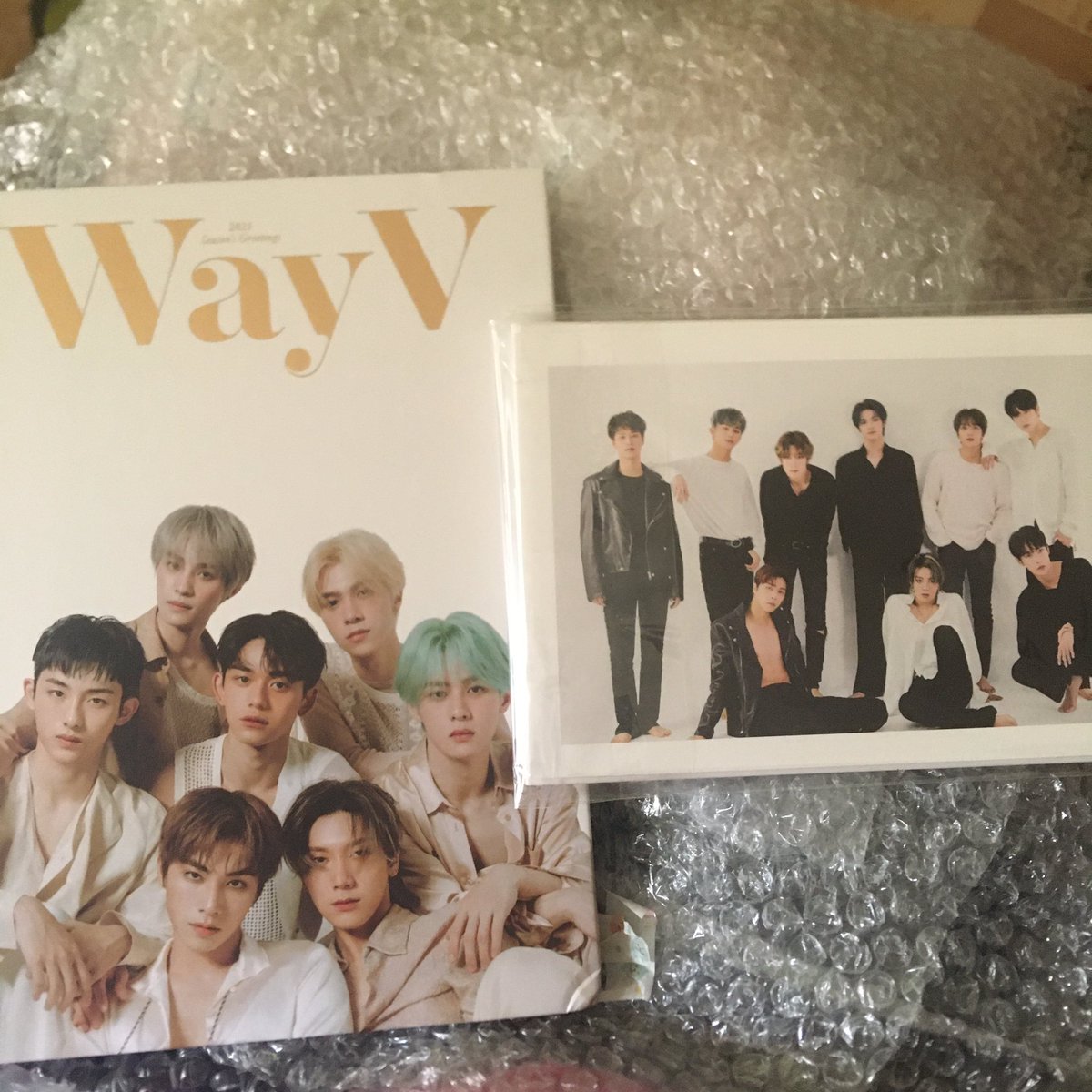 bananamilk_2's tweet photo. I got my SG Winwin and Kun Set the other day. Although the diary i ordered wasnt included, they attended to my concern professionally, so they sent it to me immediately with a compensation and received it today. Thank you @HIDDENHONGDAE ! I also loved the packaging! #MerciHuMNL https://t.co/USAnsQToNi