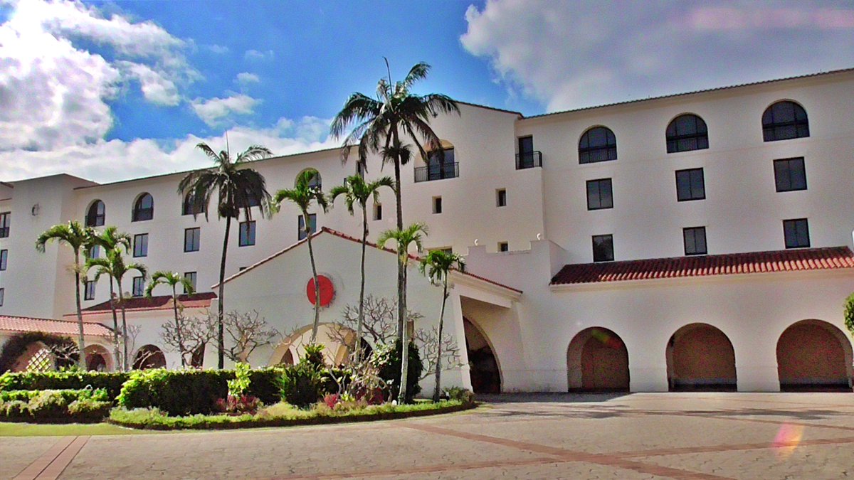 HAPIOKI's tweet photo. 沖縄でハワイ気分を味わうならココでしょ🌴

If you want to feel Hawaii in Okinawa, this is the place to go 🌴
#alivila
#okinawa
#hotel
#Hawaii 
#アリビラ https://t.co/VAVmlZ8chz