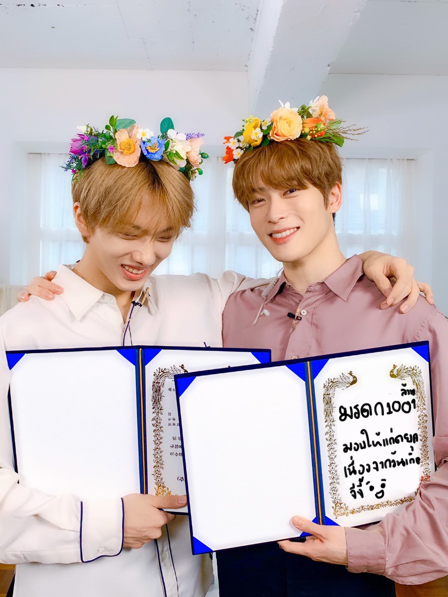 scarlxst's tweet photo. @JJ_loling สองวันก็แฮปได้ สุขสันต์วันเกิด ขอบคุณสำหรับมรดกนะขรั่บ https://t.co/LR9RO9t2fk