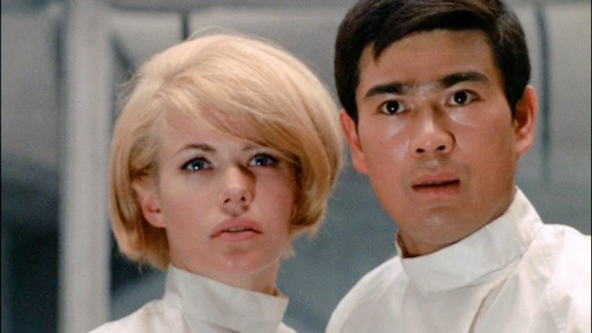 Andromega 見た人も無言で金髪美少女貼れ 海底大戦争 や 宇宙大怪獣ギララ に出演した ペギー ニール さん キングコングの逆襲 に出演した リンダ ミラー さん 吸血鬼ゴケミドロ や 昆虫大戦争 に出演した キャシー ホーラン さん 緯度